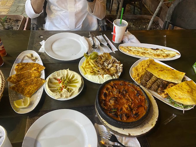 مطعم فروج الكروان