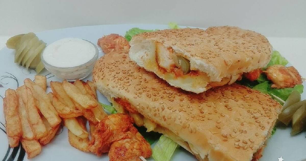 مطعم ارمي ساندوتش