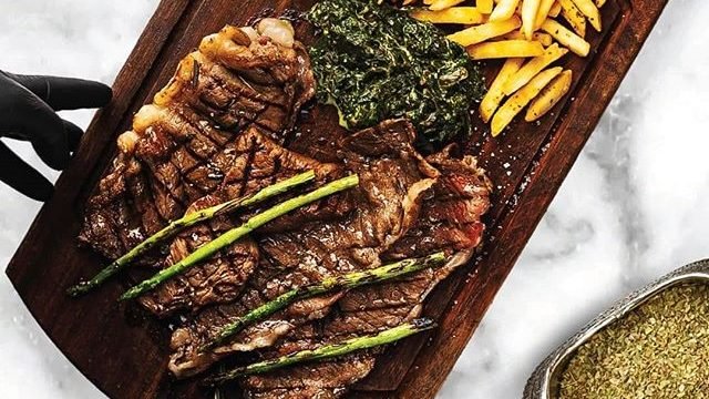 مطعم ستيك إن شيك بالرياض(السعر +المنيو +العنوان)