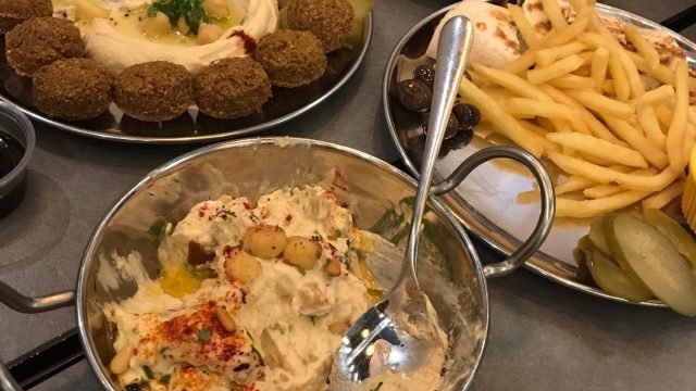 مطعم أوبريشن فلافل Operation Falafel (السعر +المنيو +العنوان)