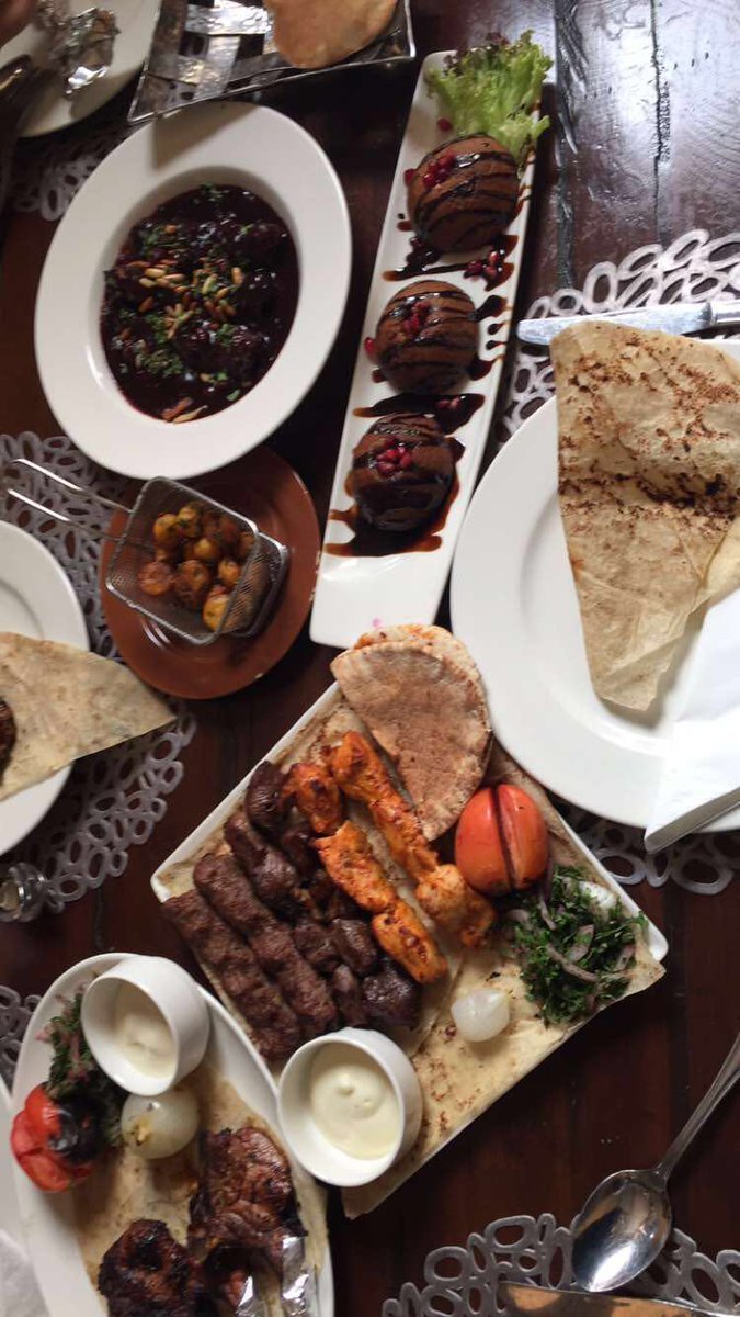 مطعم جريل جاردن