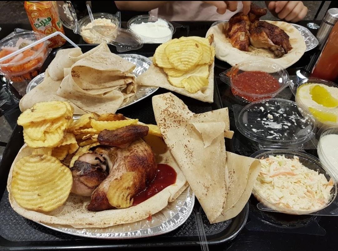 مطعم فروج الزين