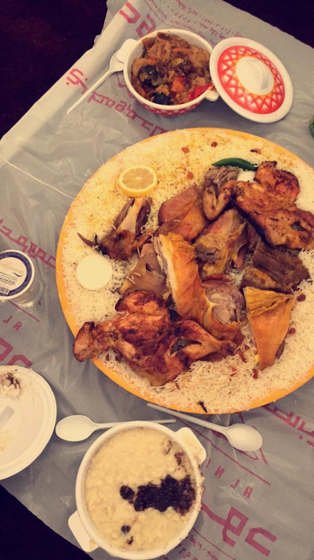 مطعم سليق شرق الرياض