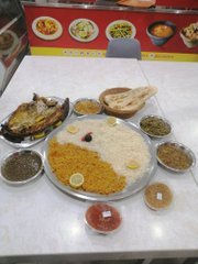 مطاعم مكشاتي حنباص