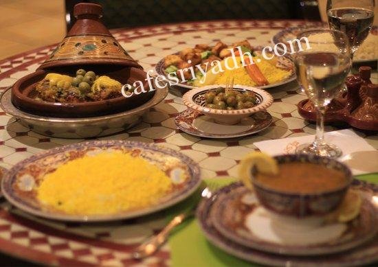 افضل مطاعم منفوحة ( الأسعار + المنيو + الموقع )