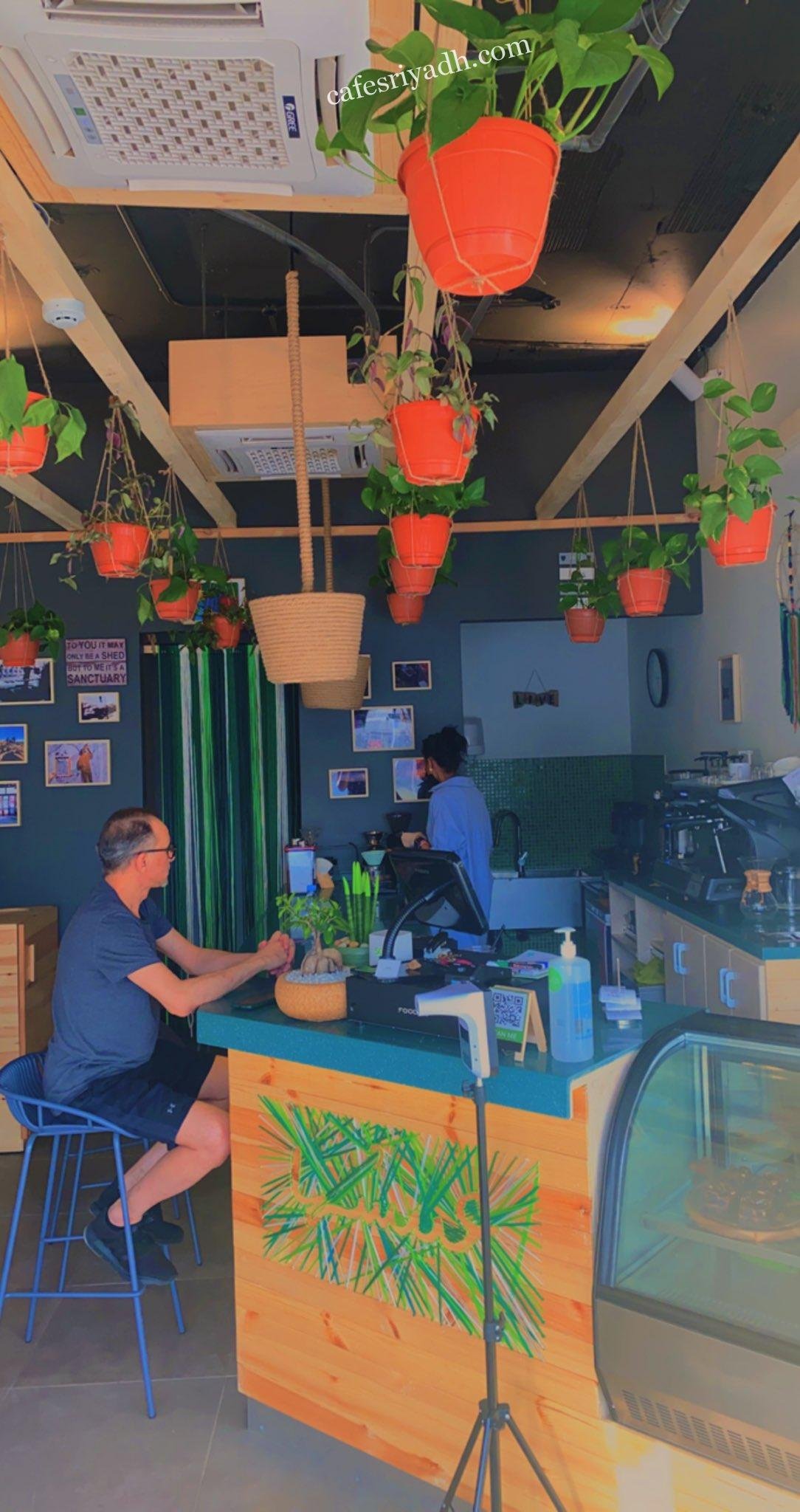 مقهى عيشها Live Cafe بالرياض (الأسعار+ المنيو+ الموقع)