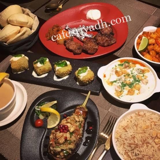 افضل مطاعم شارع التخصصي جلسات خارجية