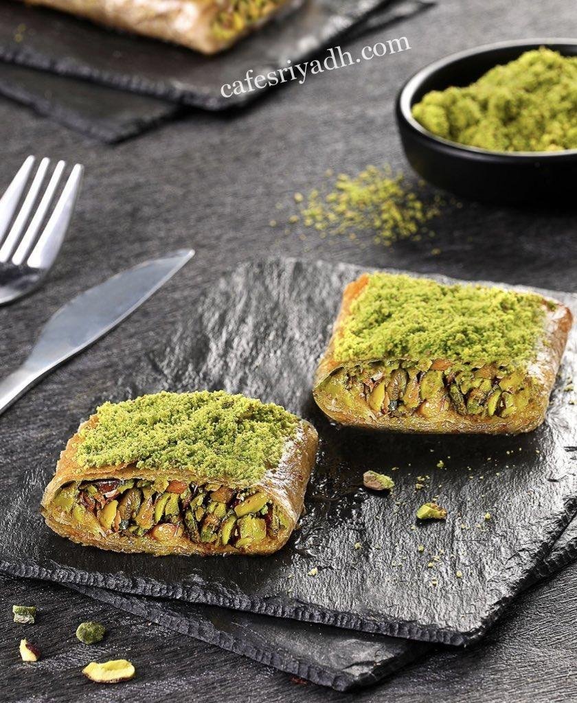 كلاج عمر للحلويات بالرياض