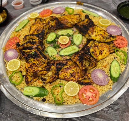 مطعم رز وزبيب البخاري المجمعه 