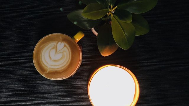 مقهى مود ماسترز للقهوة المختصة بالرياض (الأسعار+ المنيو+ الموقع)