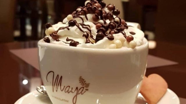 مايا لي شكولات كافيه في الرياض (الأسعار + المنيو + الموقع )