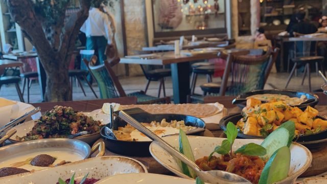 مطعم حارات الرياض ( الاسعار + المنيو + الموقع )