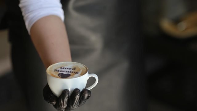 كافيهات و مطاعم تعمل اعياد ميلاد في الرياض ( الاسعار + المنيو + الموقع )