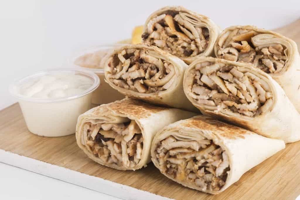 مطعم أرض الشاورما