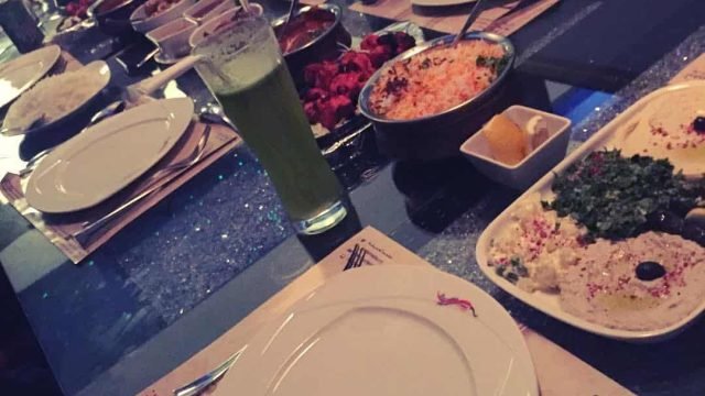 مطعم براقون (الأسعار + المنيو + الموقع )