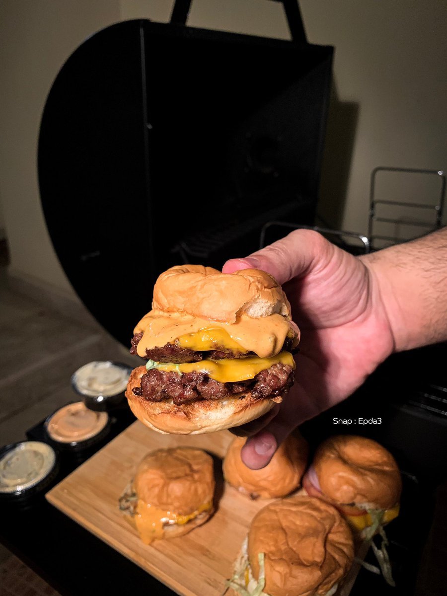 مطعم مينك Mink Sliders Lounge