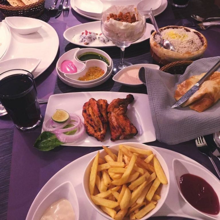 مطعم مذاق دلّي