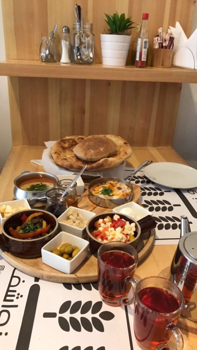 مطعم خبز ونواشف
