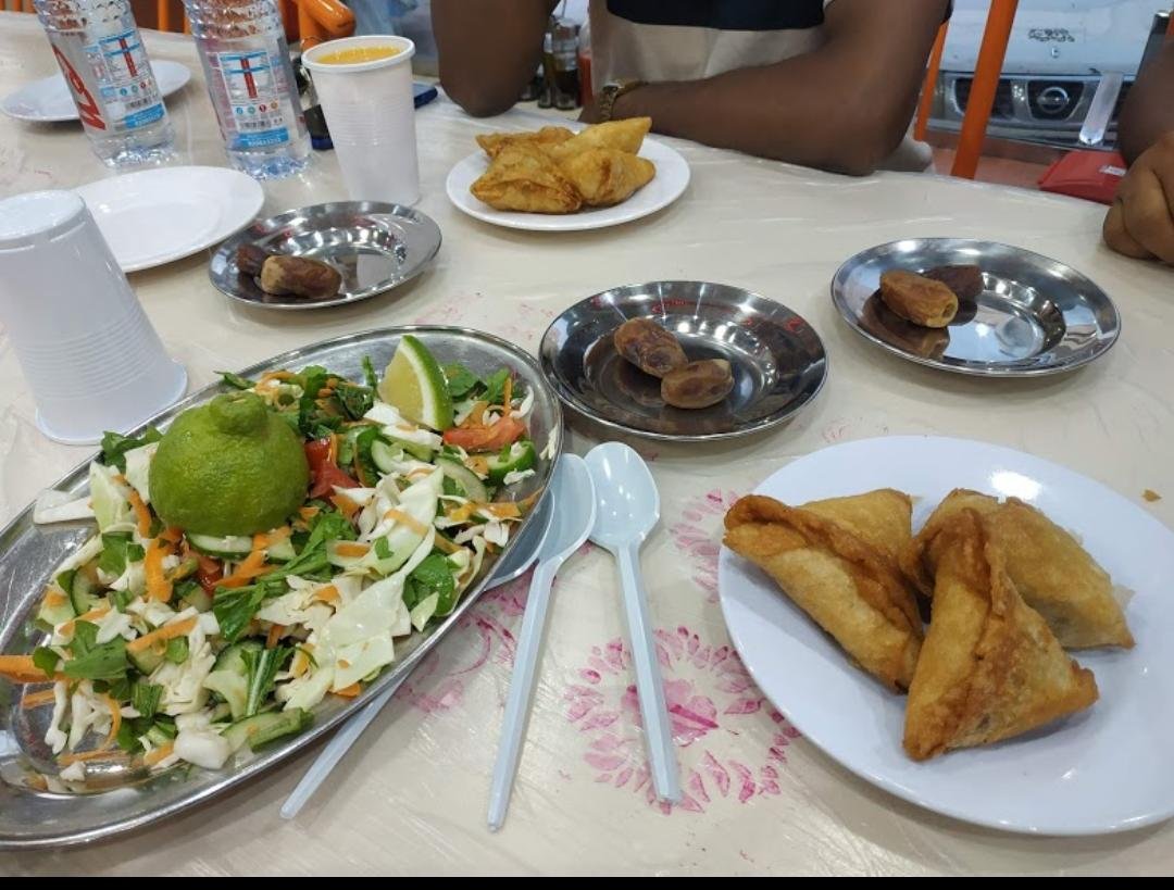مطعم نجوم العرب