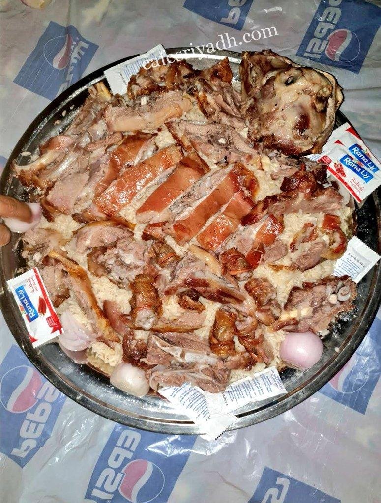مطعم حنيذ البيت العربي