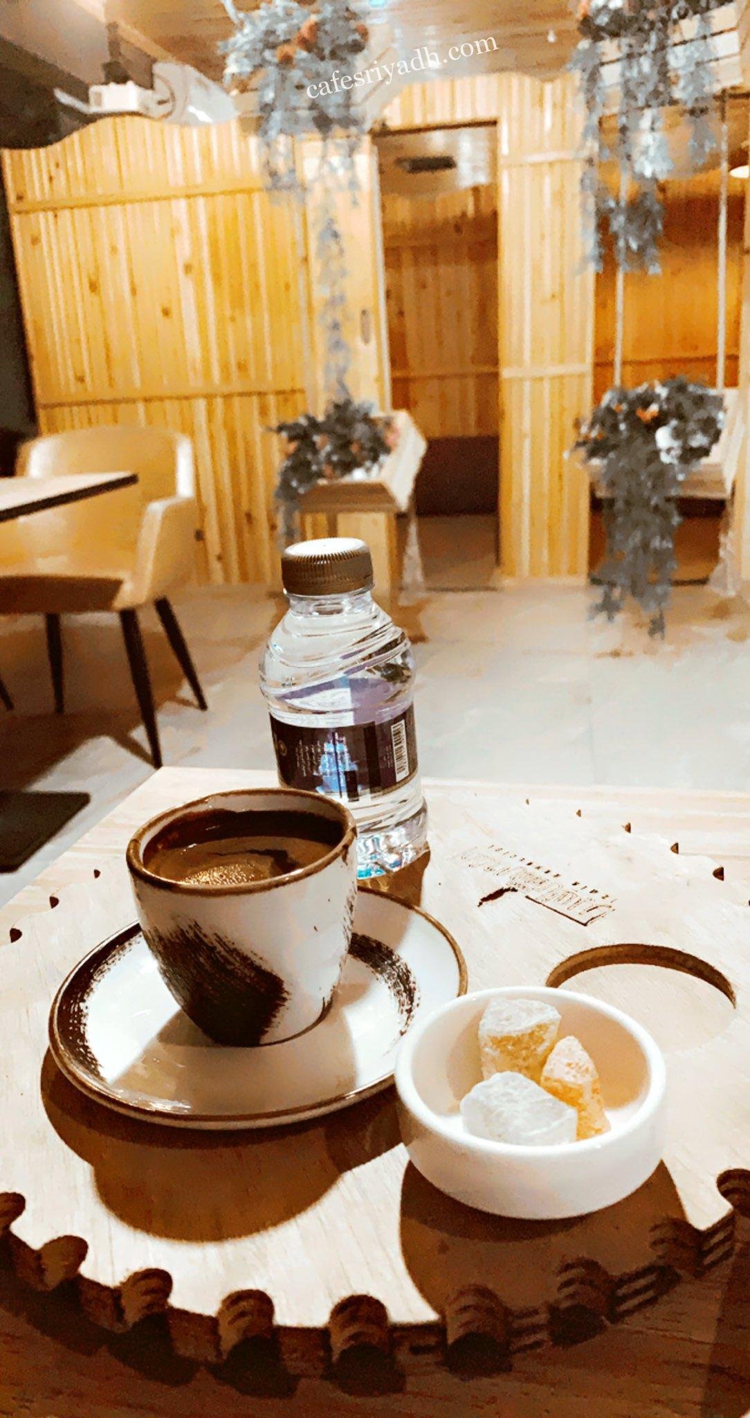 مقهى ازمير بالرياض (الأسعار+ المنيو+ الموقع)