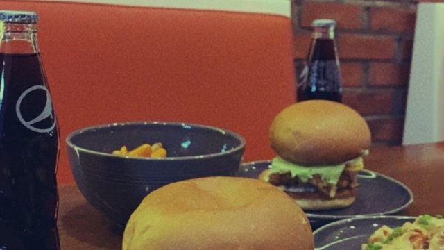 ون واي برجر بالرياض (الأسعار+ المنيو+ الموقع)
