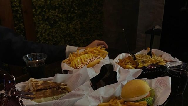مطعم برجر سكوير الرياض (الأسعار+ المنيو+ الموقع)