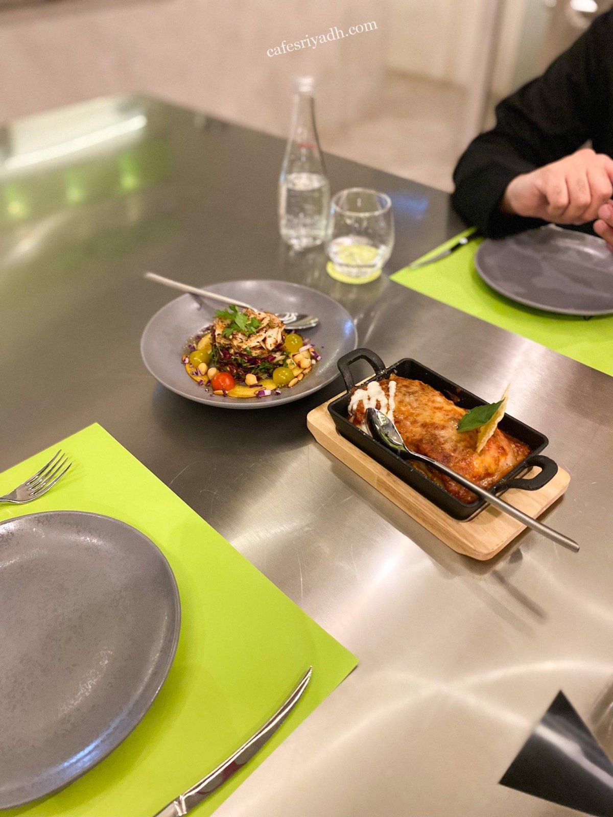 مطعم BONES بالرياض