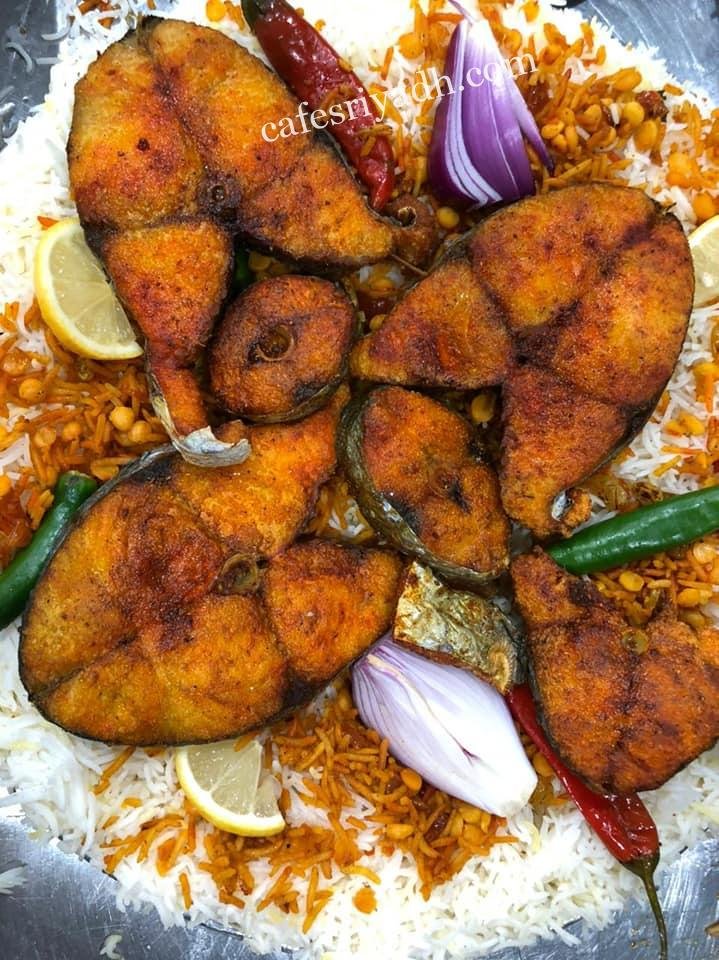 مطعم مكابيس