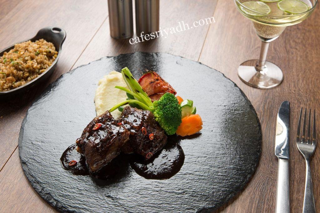 مطعم أزين جريل يو ووك  (الأسعار + المنيو + الموقع )