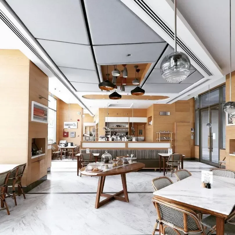 مطعم Mastro’s