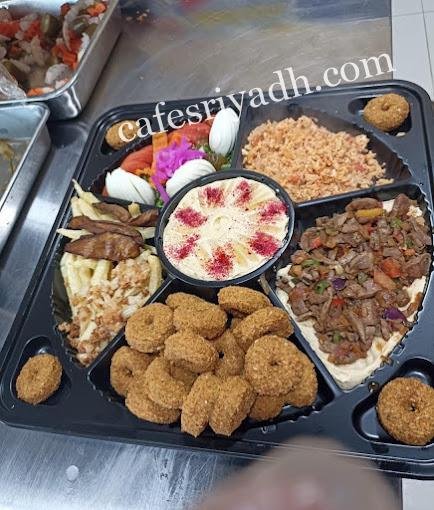 مطعم فلافل تاج دمشق المجمعه 