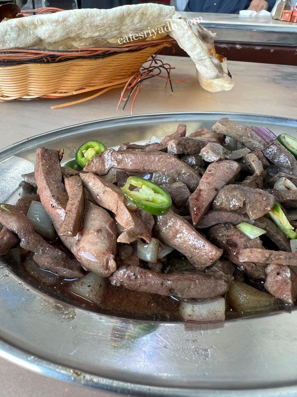 ساندوتش كبدة في الرياض