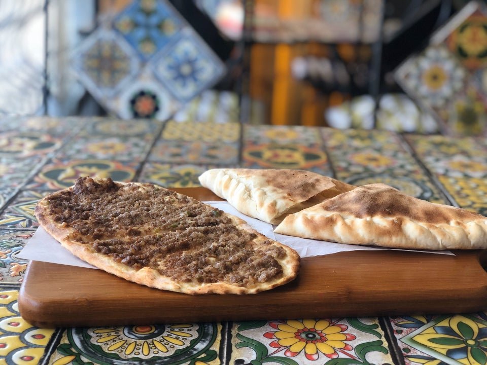 مطعم ركن الشارع