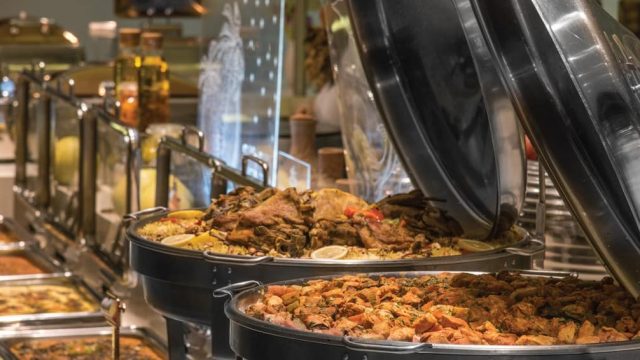مطاعم الرياض للافطار في رمضان (الأسعار + المنيو + الموقع )