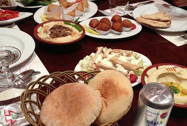 مطعم الركن اللبناني