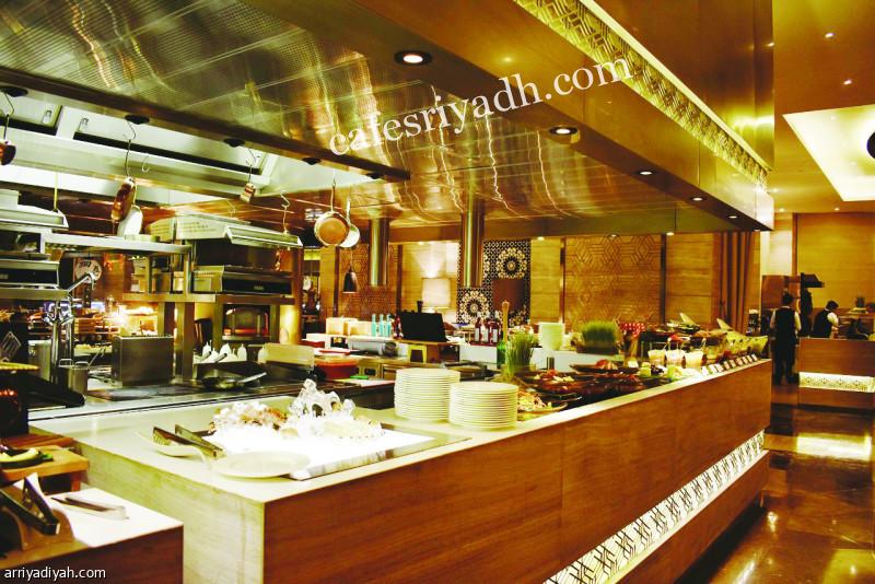 مطعم 365 في الرياض