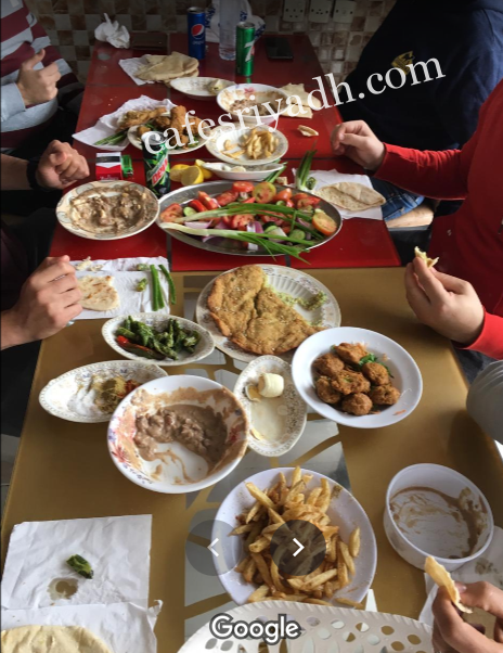 مطاعم الحمراء مول الرياض